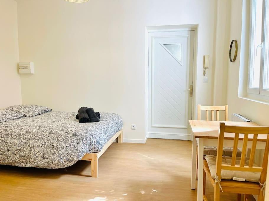 Le Petit Meuble Hyper Centre Leilighet Orléans Eksteriør bilde